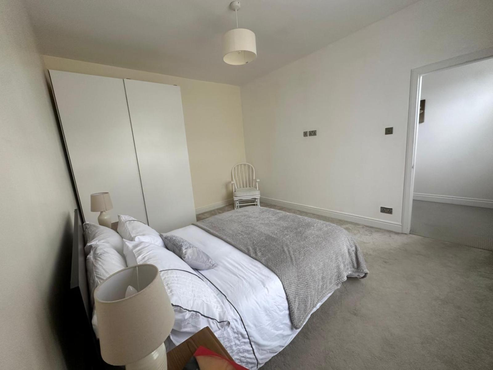Luxurious Living 4 Bedroom Home Londra Exterior foto