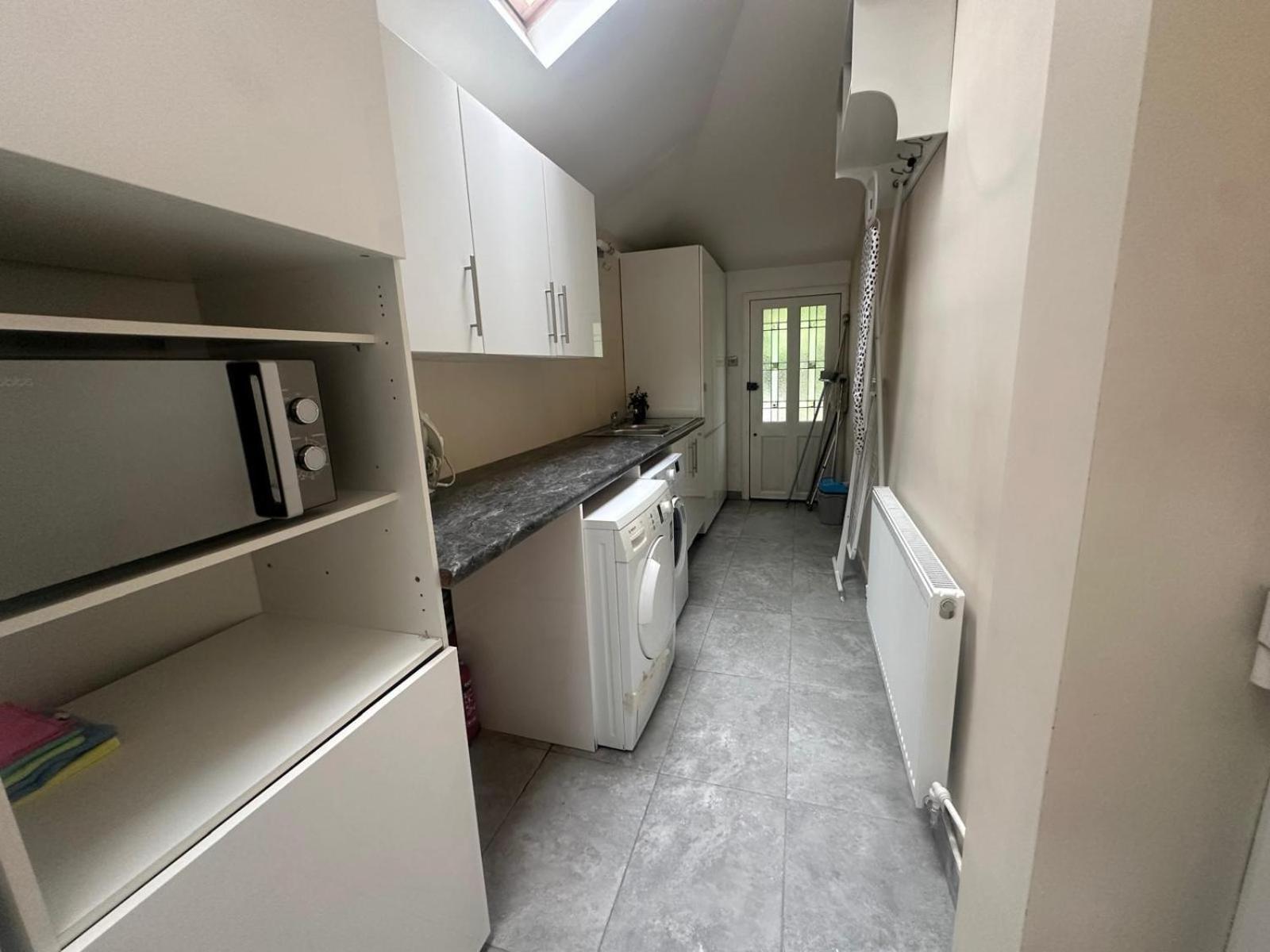 Luxurious Living 4 Bedroom Home Londra Exterior foto